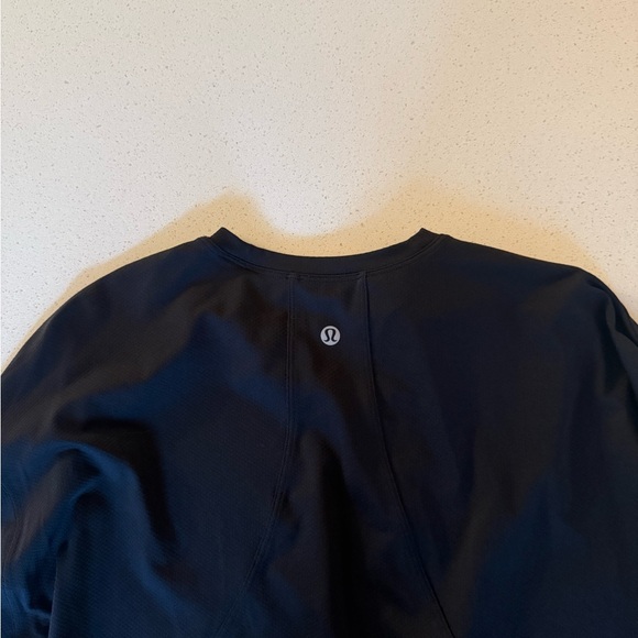 lululemon athletica Black Long Sleeve Top - Picture 2 of 4